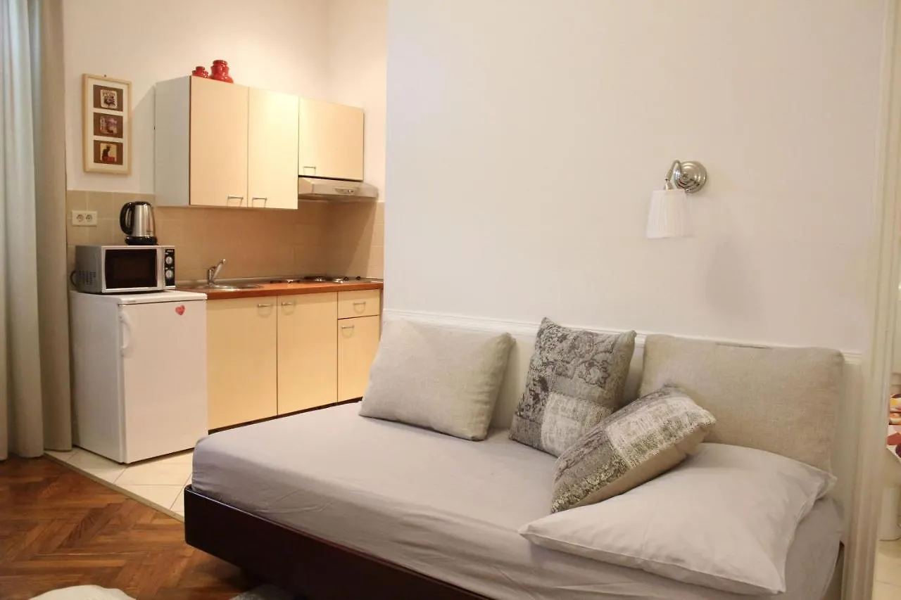 Apartments Rezine Lovran